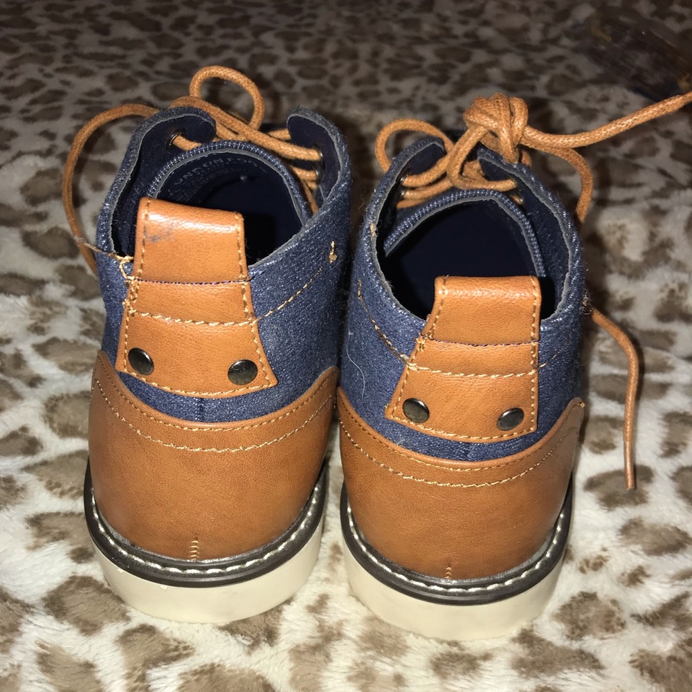 Shoes - Picture 5 of 5